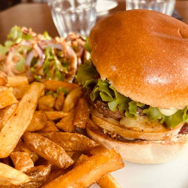 La Carte - Born For It - restaurant MONTEVRAIN